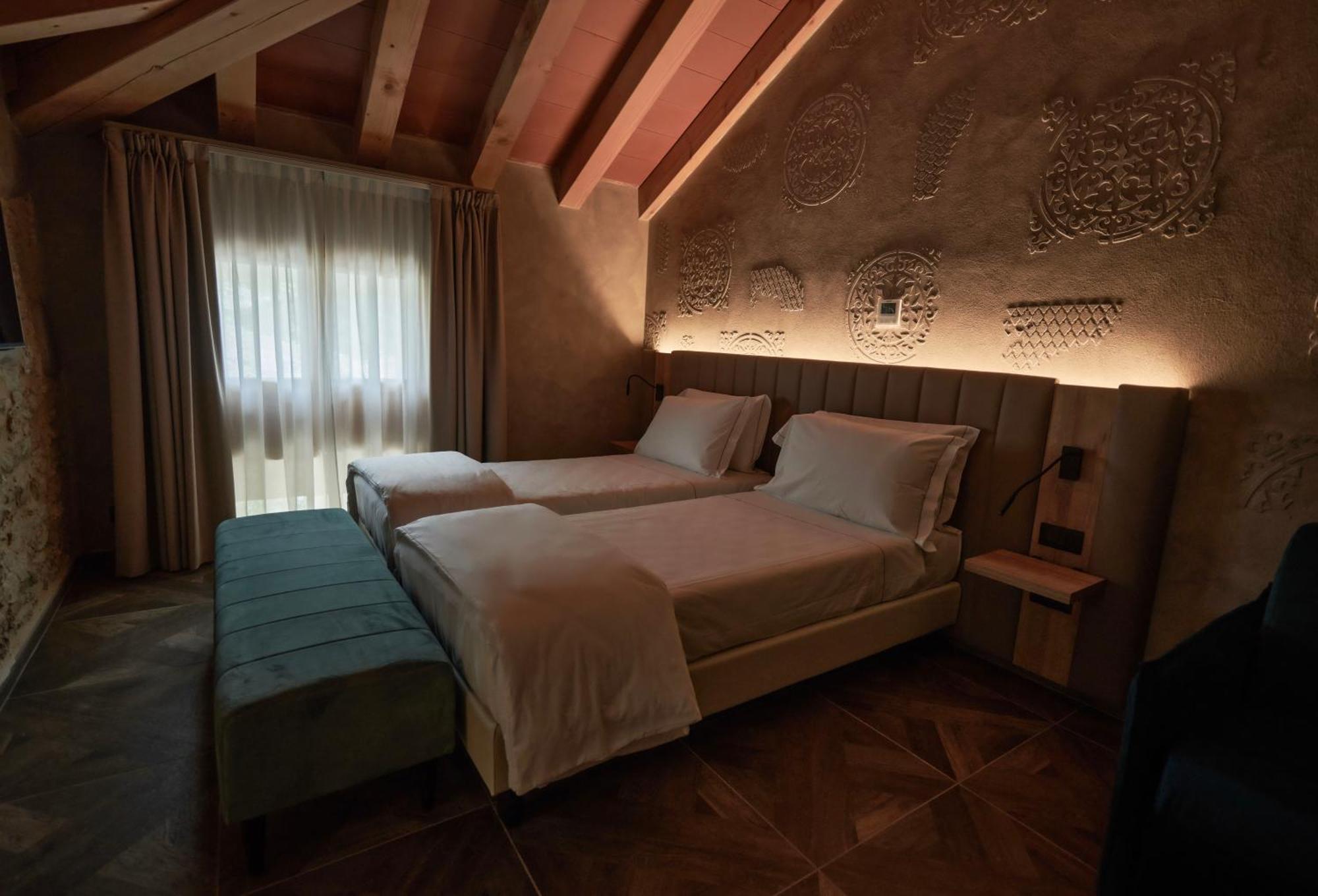 Parc Hotel San Pietro Spiazzi Di Caprino Exterior photo