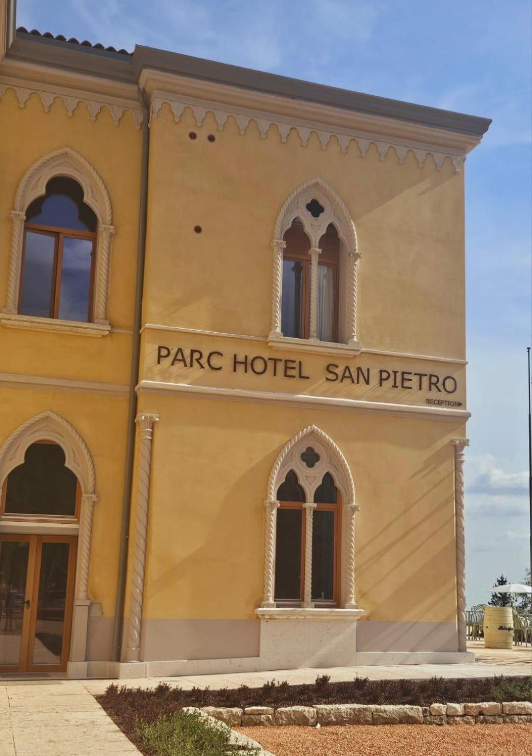 Parc Hotel San Pietro Spiazzi Di Caprino Exterior photo