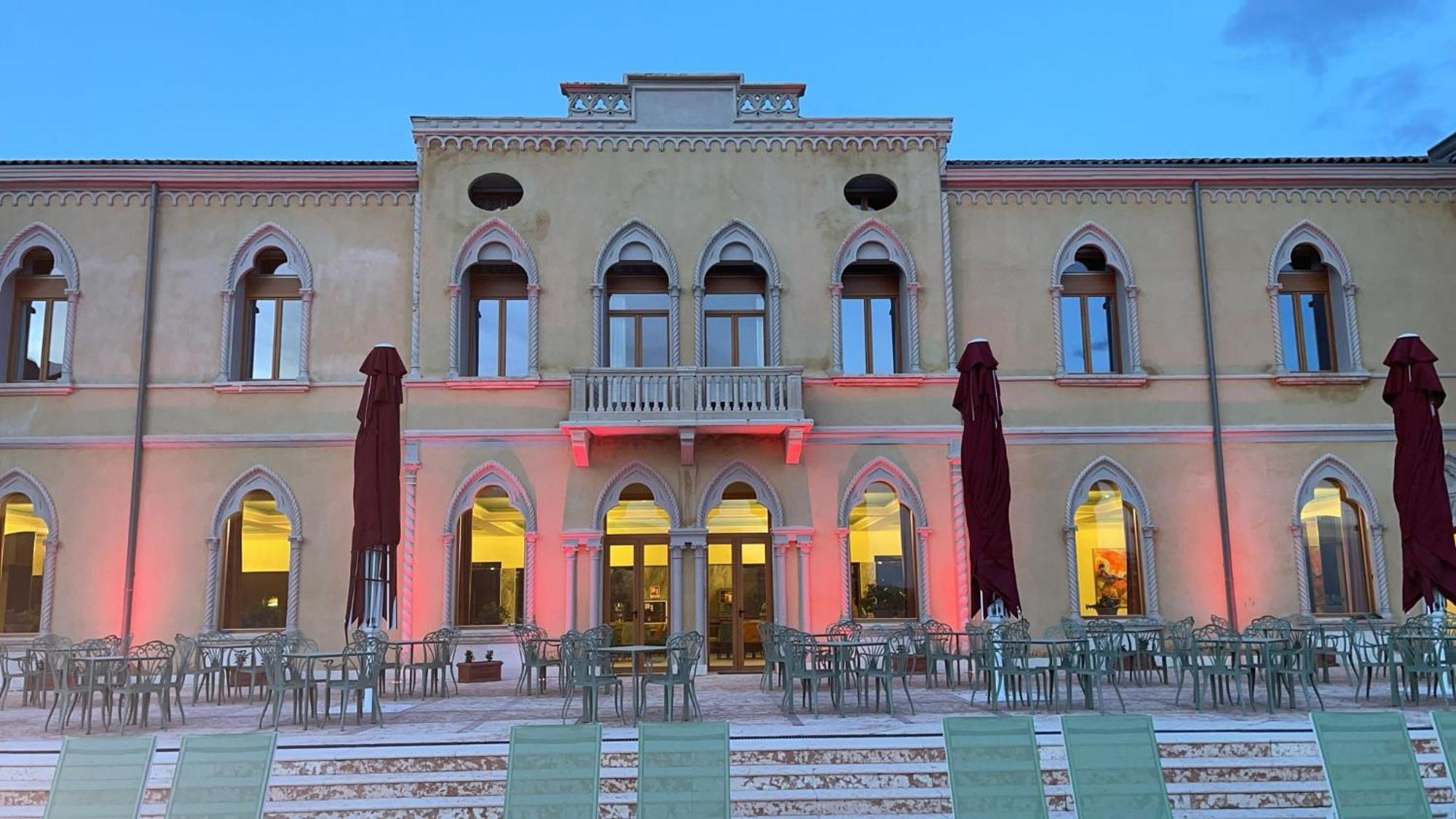 Parc Hotel San Pietro Spiazzi Di Caprino Exterior photo